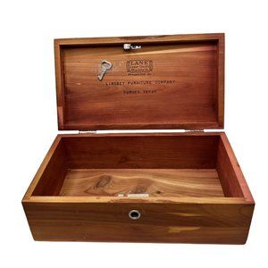 Lane Miniature Cedar Chest Trinket Jewelry Box Lindsey Furniture Texas WITH KEY